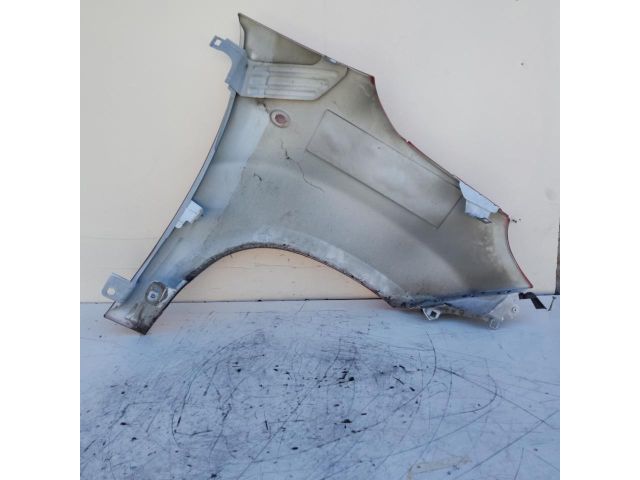 bontott FIAT 500L Bal első Sárvédő