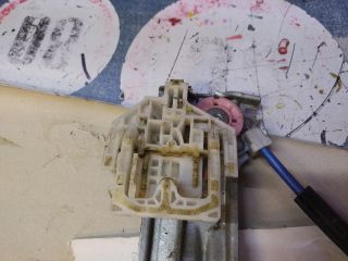 bontott FIAT 500L Bal hátsó Ablakemelő Szerkezet (Elektromos)