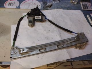 bontott FIAT 500L Bal hátsó Ablakemelő Szerkezet (Elektromos)