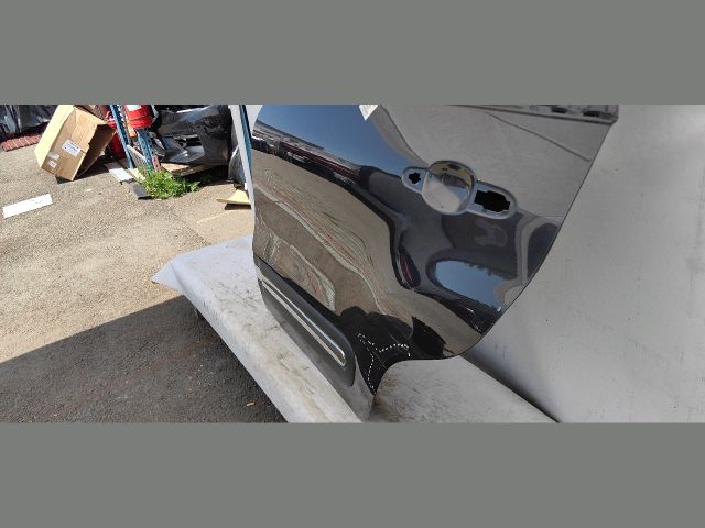 bontott FIAT 500L Bal hátsó Ajtó (Üres lemez)