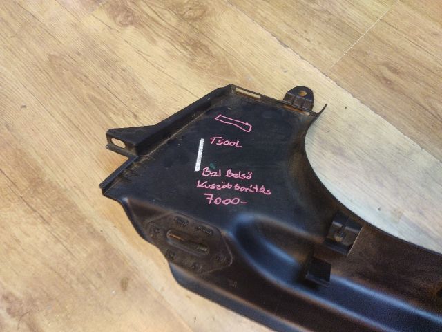 bontott FIAT 500L Bal hátsó Belső Küszöb Burkolat