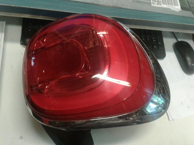 bontott FIAT 500L Bal Hátsó Lámpa