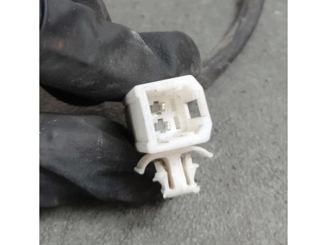 bontott FIAT 500L Csomagtérajtó Kilincs