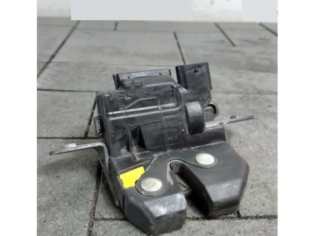 bontott FIAT 500L Csomagtérajtó Zárszerkezet