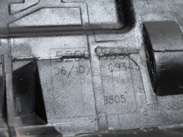 bontott FIAT 500L Csomagtérajtó Zárszerkezet