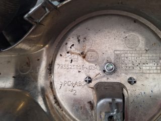 bontott FIAT 500L Első Embléma