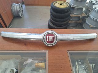 bontott FIAT 500L Első Embléma