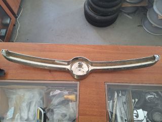 bontott FIAT 500L Első Embléma