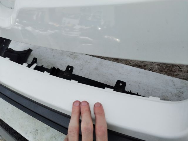 bontott FIAT 500L Első Lökhárító (Üresen)