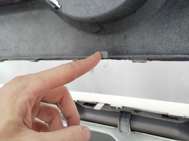 bontott FIAT 500L Első Lökhárító (Üresen)