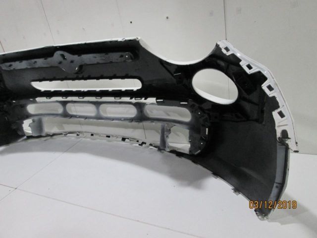 bontott FIAT 500L Első Lökhárító (Üresen)