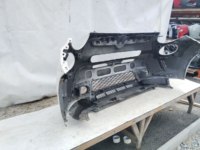 bontott FIAT 500L Első Lökhárító (Üresen)