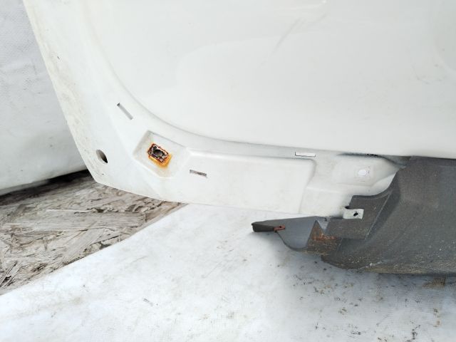 bontott FIAT 500L Első Lökhárító (Üresen)