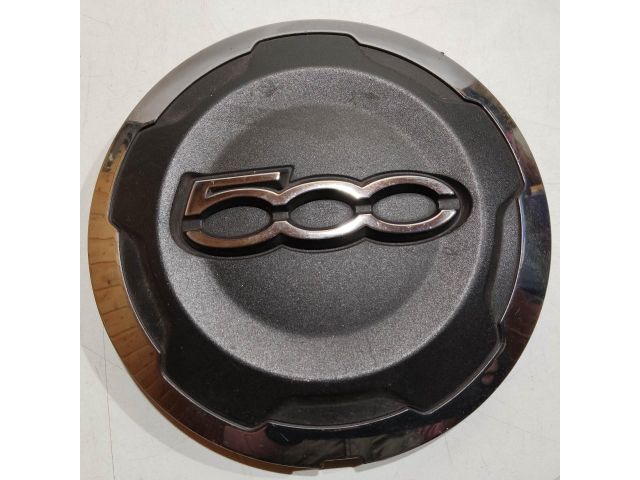 bontott FIAT 500L Felniközép (1 db)