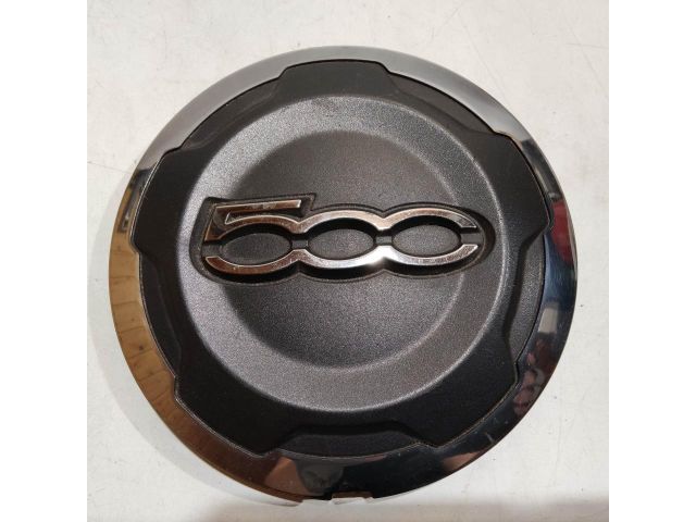 bontott FIAT 500L Felniközép (1 db)