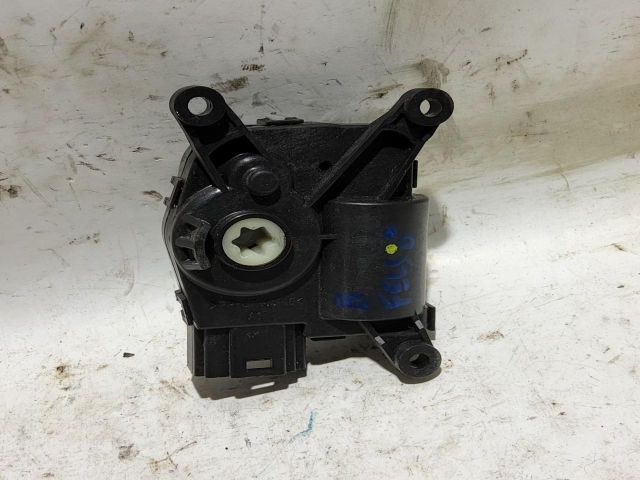 bontott FIAT 500L Fűtés Állító Motor