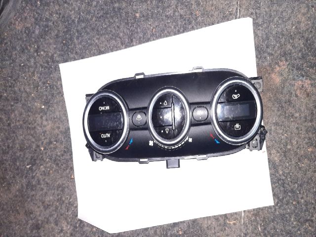 bontott FIAT 500L Fűtéskapcsoló