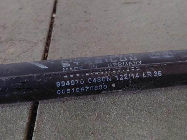 bontott FIAT 500L Gázrugós Kitámasztó Teleszkóp Csomagtérajtó Bal