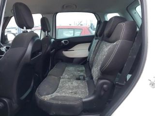 bontott FIAT 500L Hátsó középső Lökhárító Tartó (Műanyag)