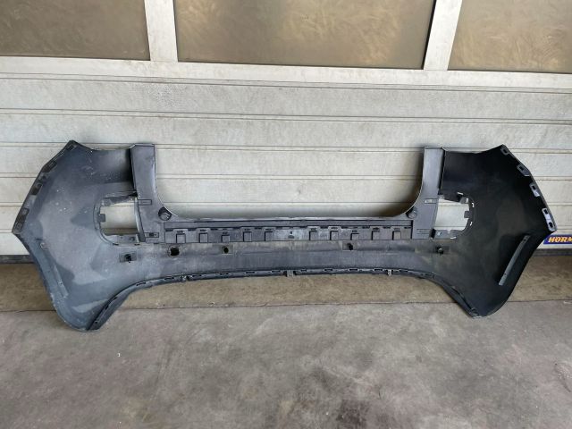 bontott FIAT 500L Hátsó Lökhárító (Üresen)