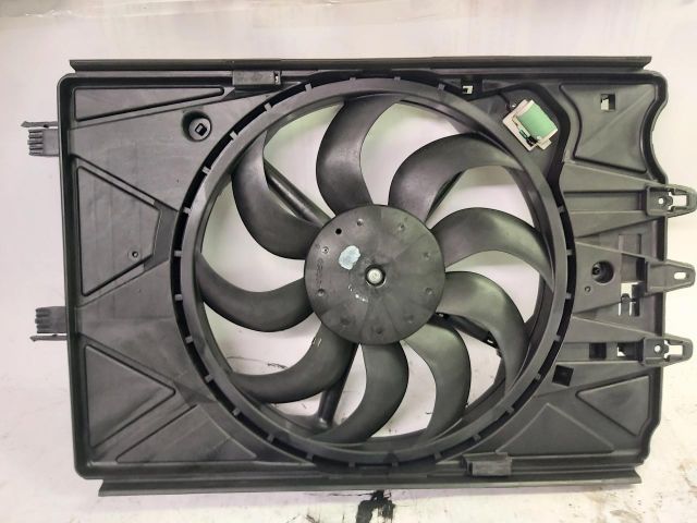 bontott FIAT 500L Hűtőventilátor Keret