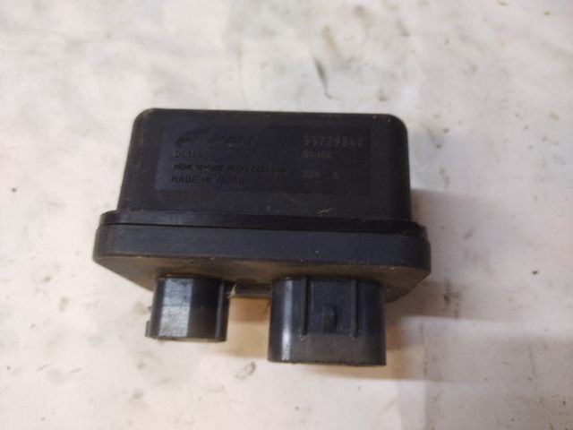 bontott FIAT 500L Izzító Relé