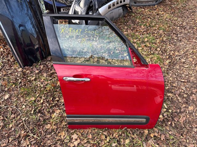 bontott FIAT 500L Jobb első Ajtó (Részeivel)