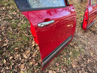 bontott FIAT 500L Jobb első Ajtó (Részeivel)