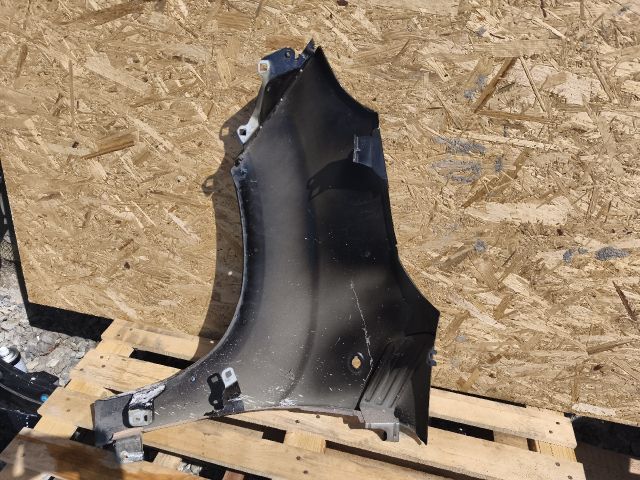 bontott FIAT 500L Jobb első Sárvédő