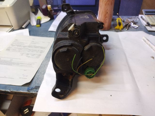 bontott FIAT 500L Jobb Fényszóró