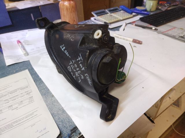 bontott FIAT 500L Jobb Fényszóró