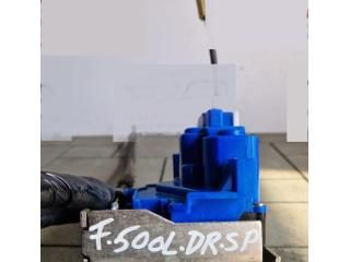 bontott FIAT 500L Jobb hátsó Ajtózár