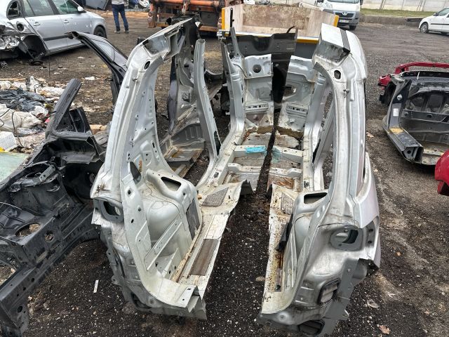 bontott FIAT 500L Karosszéria Csomag