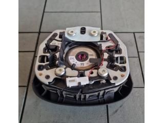 bontott FIAT 500L Kormánylégzsák