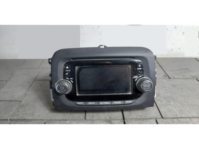 bontott FIAT 500L Navigációs Fejegység