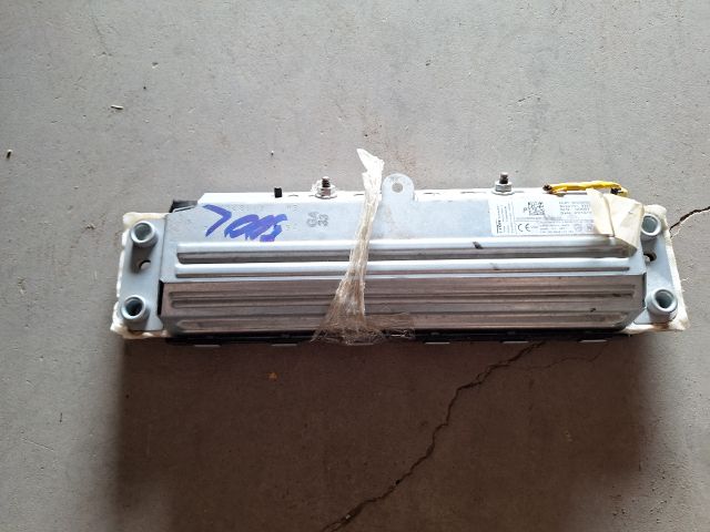 bontott FIAT 500L Utasoldali Légzsák