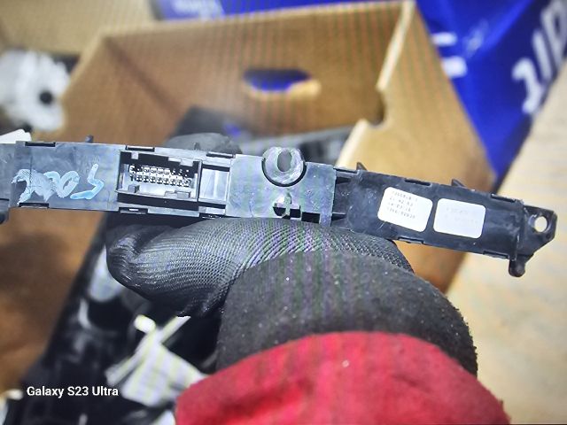 bontott FIAT 500L Vészvillogó Kapcsoló