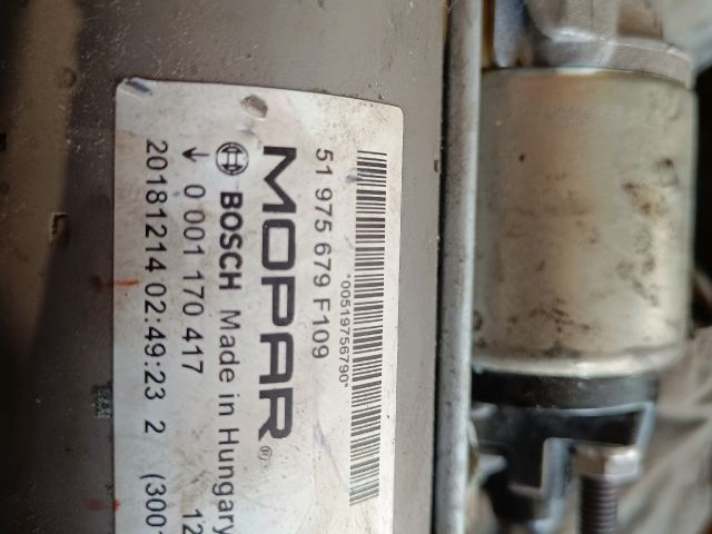 bontott FIAT 500X Önindító