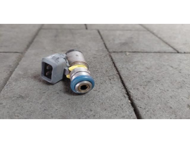 bontott FIAT 500X Porlasztó (1 db)