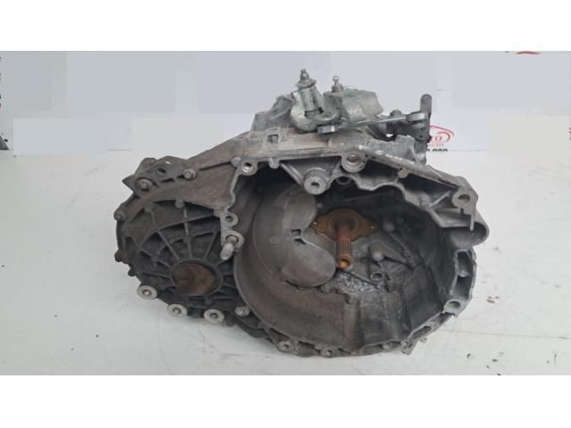 bontott FIAT 500X Váltó (Mechanikus)