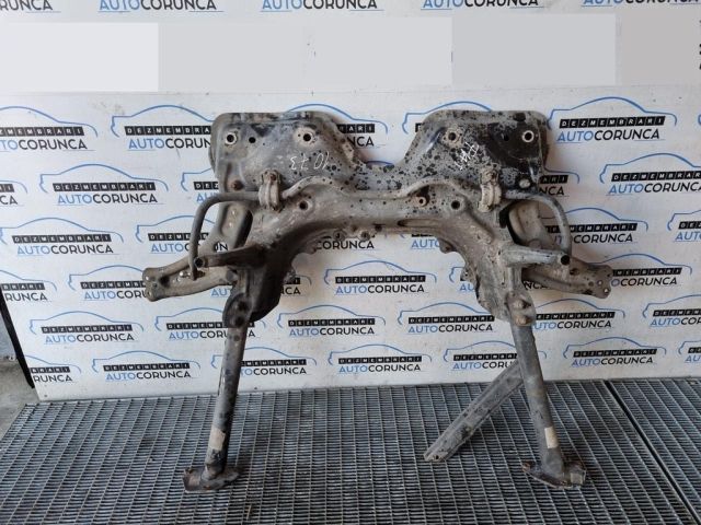 bontott FIAT 500X Első Bölcső