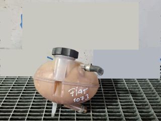 bontott FIAT 500X Kiegyenlítő Tartály