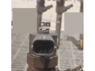 bontott FIAT 500X Porlasztó (1 db)