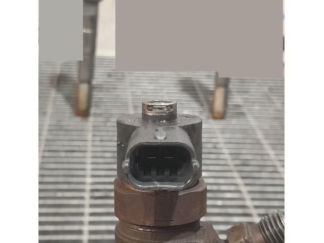 bontott FIAT 500X Porlasztó (1 db)