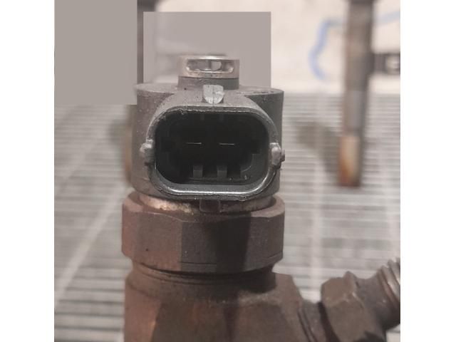 bontott FIAT 500X Porlasztó (1 db)