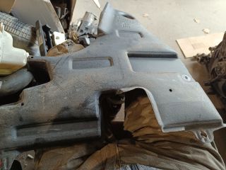 bontott FIAT 500X Alsó Motorburkolat