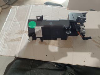 bontott FIAT 500X AUX Csatlakozó