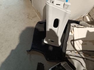 bontott FIAT 500X Bal B Oszlop Díszléc