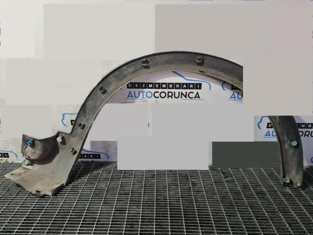 bontott FIAT 500X Bal első Sárvédő Szélesítő