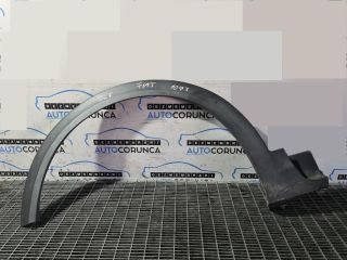 bontott FIAT 500X Bal első Sárvédő Szélesítő